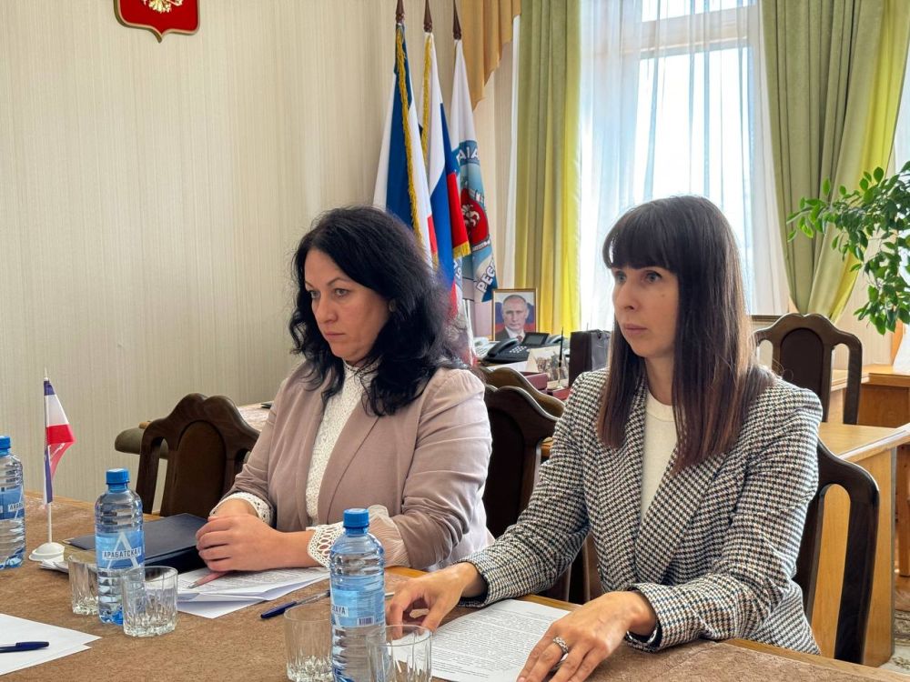 В Общественной палате Республики Крым состоялась встреча по вопросам ЖКХ В Общественной палате Республики Крым состоялась встреча по вопросам ЖКХ