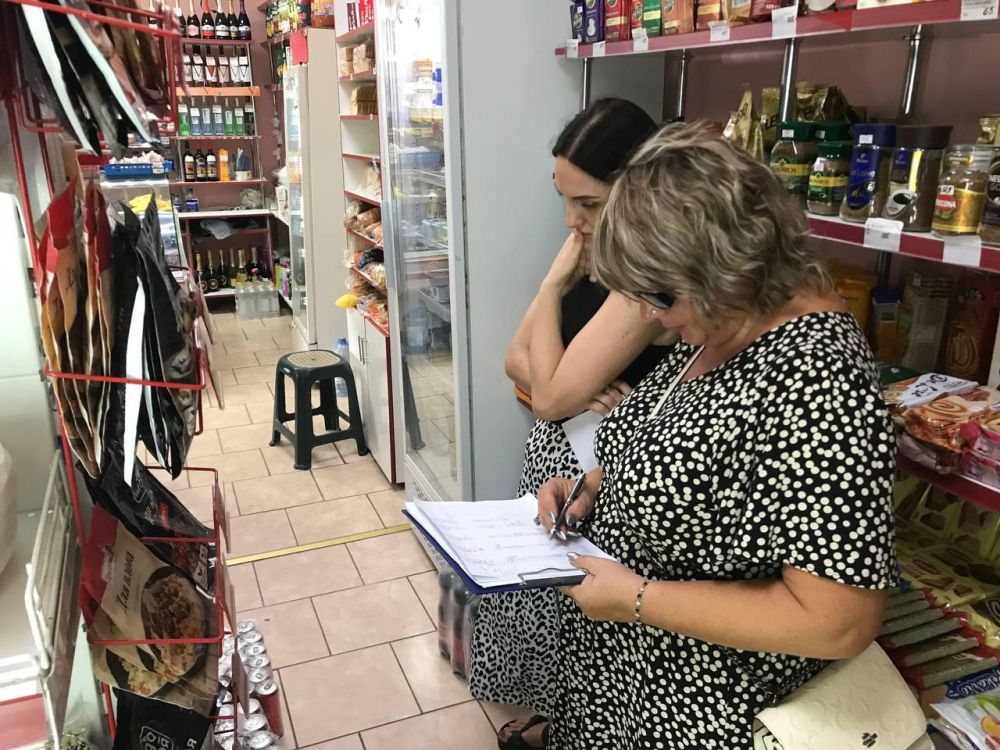 Сегодня сотрудники Управления по экономическому развитию, аграрной и инвестиционной политики администрации Сакского района... Сегодня сотрудники Управления по экономическому развитию, аграрной и инвестиционной политики администрации Сакского района...