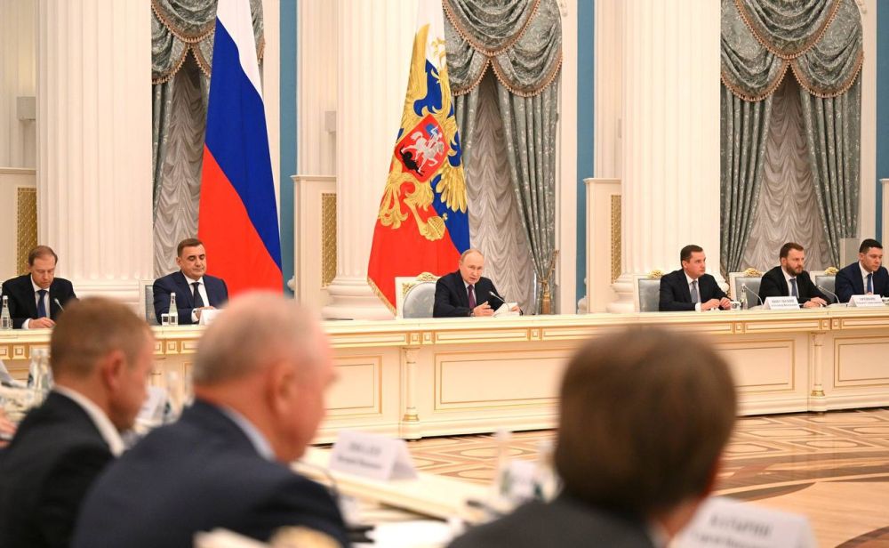 Михаил Развожаев: В Москве сегодня принял участие в расширенном заседании Президиума Государственного Совета под председательством Президента Владимира Владимировича Путина Михаил Развожаев: В Москве сегодня принял участие в расширенном заседании Президиума Государственного Совета под председательством Президента Владимира Владимировича Путина