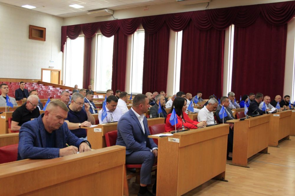 Сегодня состоялась третья внеочередная сессия Симферопольского городского совета III созыва под руководством главы муниципального образования городской округ Симферополь Республики Крым – председателя Симферопольского городского совета Виктора Агеева Сегодня состоялась третья внеочередная сессия Симферопольского городского совета III созыва под руководством главы муниципального образования городской округ Симферополь Республики Крым – председателя Симферопольского городского совета Виктора Агеева