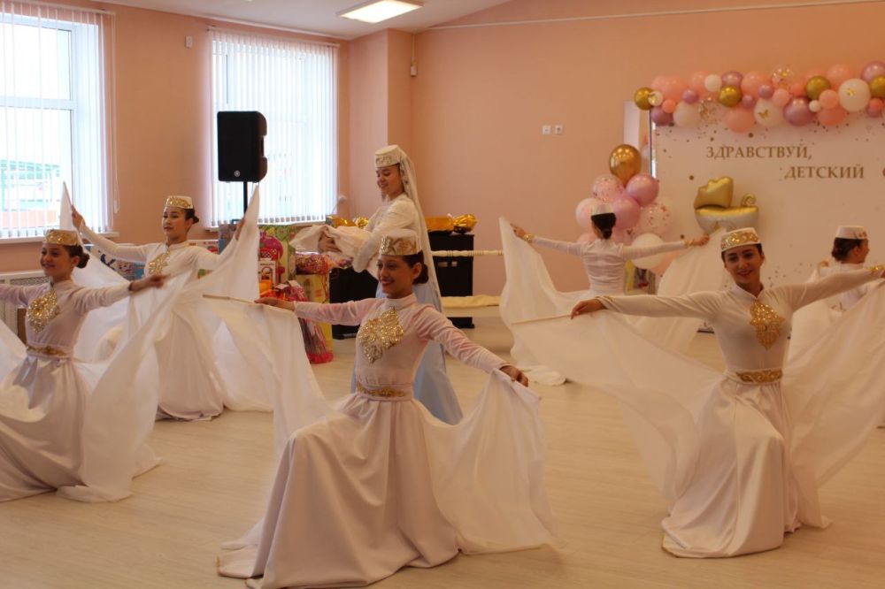 В Бахчисарае открылся новый детский сад «Алтын бешик» В Бахчисарае открылся новый детский сад «Алтын бешик»