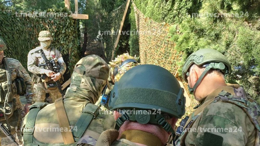 На ЮБК также проходят масштабные учения подразделений «Барс-Крым» На ЮБК также проходят масштабные учения подразделений «Барс-Крым»