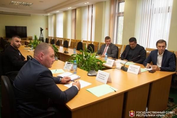 Взаимодействие с новыми российскими регионами, развитие и укрепление отношений с парламентариями, общинами и общественными... Взаимодействие с новыми российскими регионами, развитие и укрепление отношений с парламентариями, общинами и общественными...