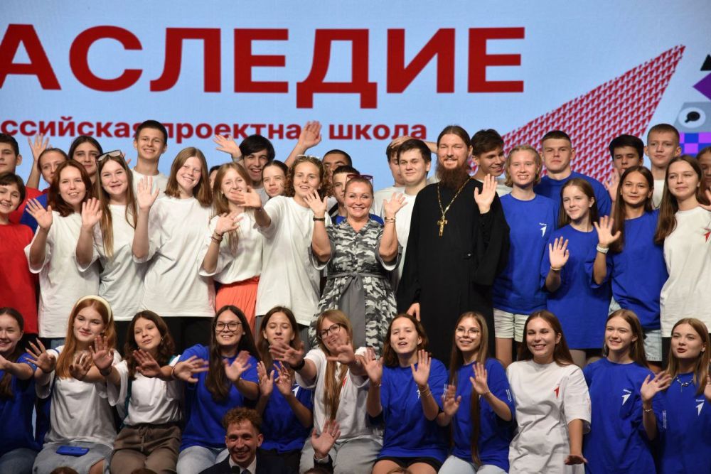 С 22 по 30 сентября учащиеся МБОУ «СОШ-ДС №37 им. И.Г. Генова» принимают участие во Всероссийской проектной школе «Наследие» в городе Севастополь С 22 по 30 сентября учащиеся МБОУ «СОШ-ДС №37 им. И.Г. Генова» принимают участие во Всероссийской проектной школе «Наследие» в городе Севастополь