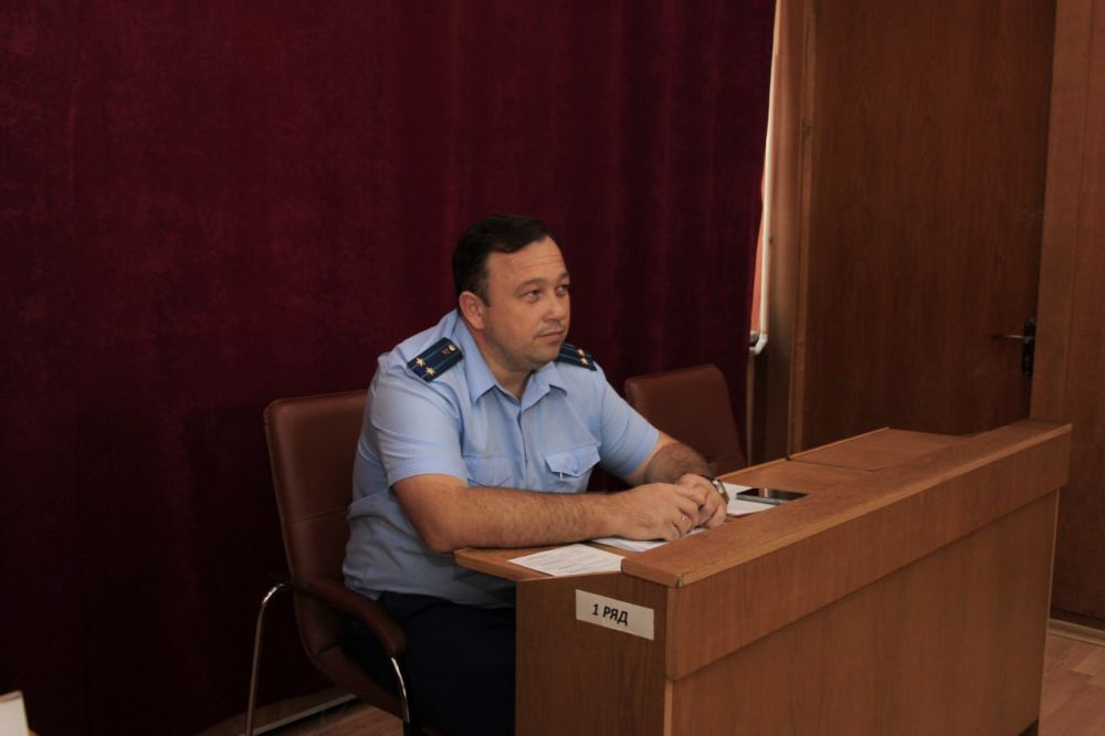 Сегодня состоялась третья внеочередная сессия Симферопольского городского совета III созыва под руководством главы муниципального образования городской округ Симферополь Республики Крым – председателя Симферопольского городского совета Виктора Агеева Сегодня состоялась третья внеочередная сессия Симферопольского городского совета III созыва под руководством главы муниципального образования городской округ Симферополь Республики Крым – председателя Симферопольского городского совета Виктора Агеева