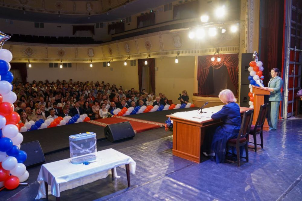 Александр Юрьев: Сегодня состоялась 1 сессия Евпаторийского городского совета РК lll созыва Александр Юрьев: Сегодня состоялась 1 сессия Евпаторийского городского совета РК lll созыва