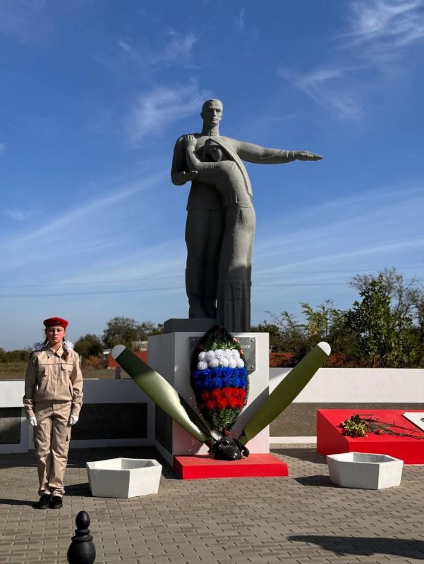 27 сентября 2024 года в с. Яркое Поле состоялось открытие обновленного объекта культурного наследия «Братская могила... 27 сентября 2024 года в с. Яркое Поле состоялось открытие обновленного объекта культурного наследия «Братская могила...