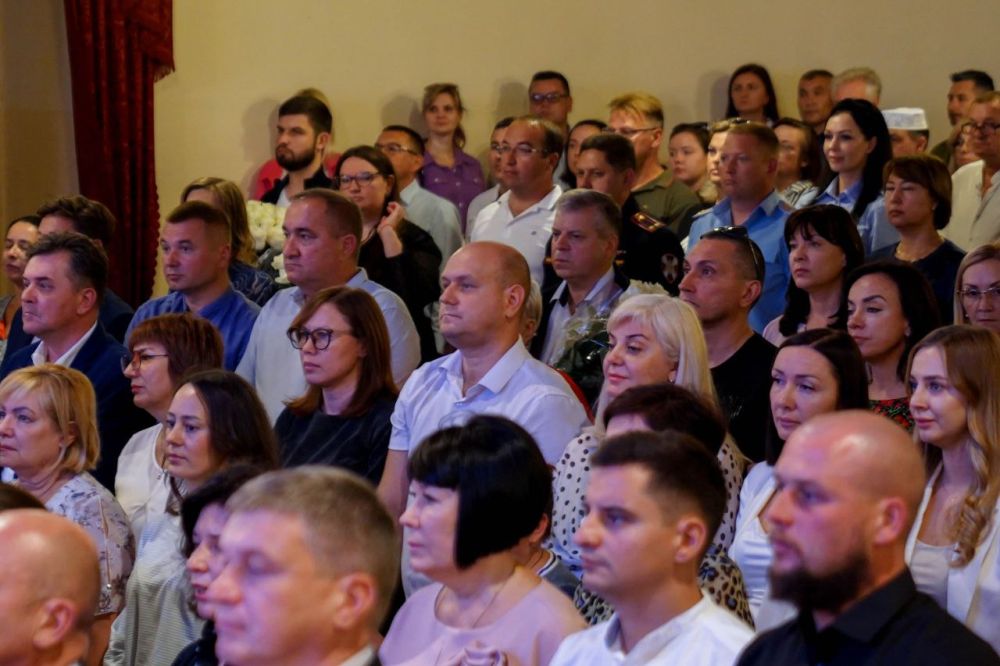 Иван Просоедов: Поздравляю Галину Витальевну Герасимову с избранием на должность главы МО ГО Евпатория - председателя Евпаторийского горсовета Республики Крым lll созыва! Иван Просоедов: Поздравляю Галину Витальевну Герасимову с избранием на должность главы МО ГО Евпатория - председателя Евпаторийского горсовета Республики Крым lll созыва!
