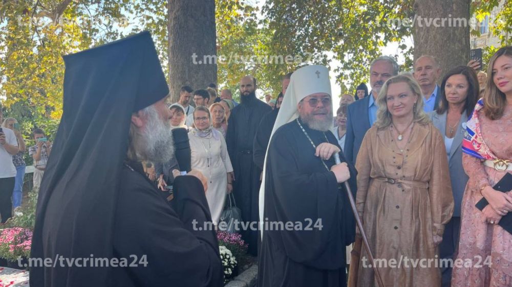 На ЮБК установили памятник императрице Марии Александровны На ЮБК установили памятник императрице Марии Александровны
