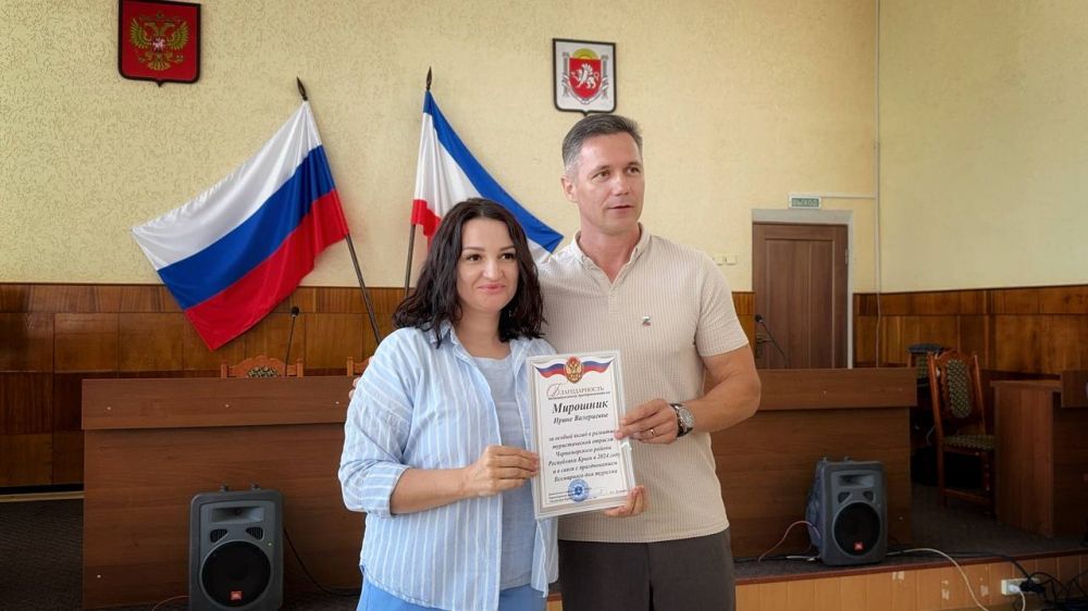 Александр Дудинов: Вместе с главой муниципального образования Алексеем Шипицыным поздравили с праздником представителей туристической сферы Александр Дудинов: Вместе с главой муниципального образования Алексеем Шипицыным поздравили с праздником представителей туристической сферы
