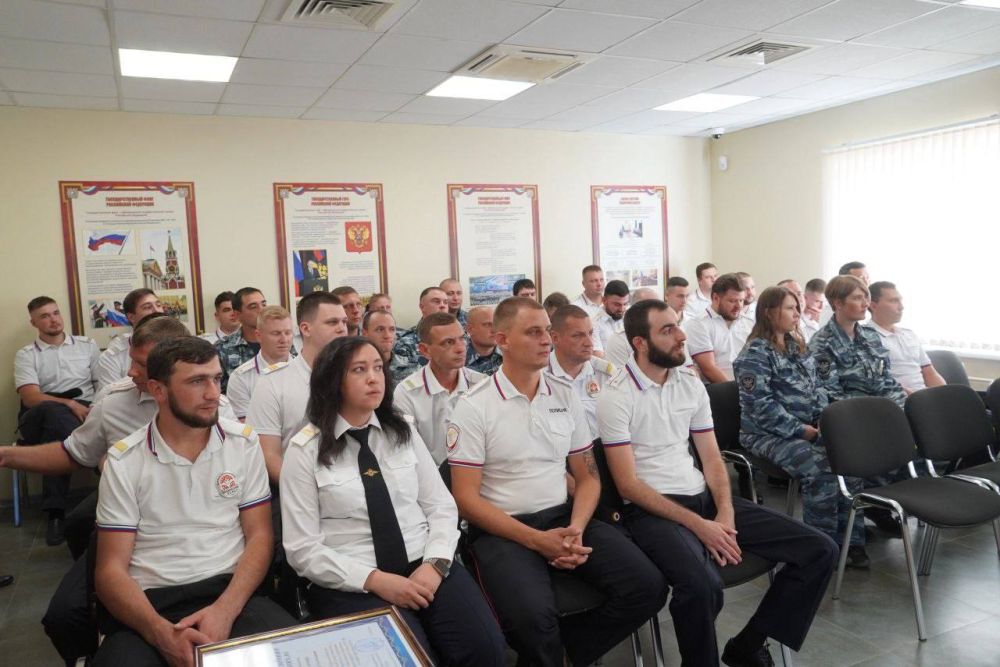 Олег Каторгин: #городские_новости. Совместно с главой муниципального образования Денисом КОЛЕСНИКОМ поблагодарили... Олег Каторгин: #городские_новости. Совместно с главой муниципального образования Денисом КОЛЕСНИКОМ поблагодарили...