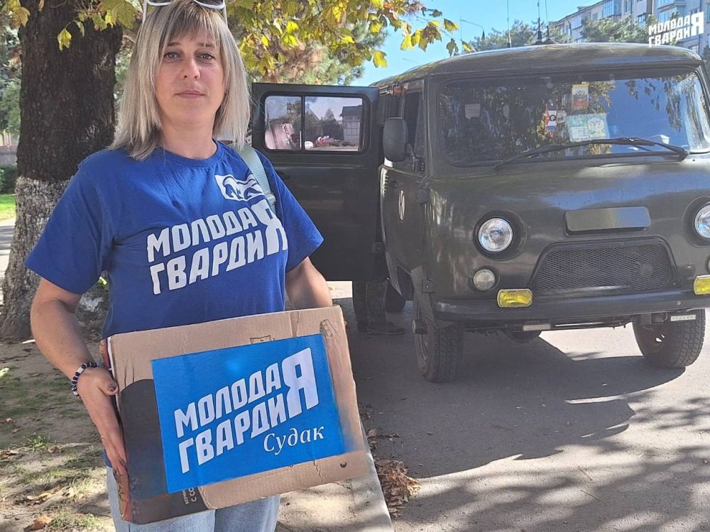 Молодогвардейцы Судакского местного отделения «Молодой Гвардии» посетили с дружественным визитом новые территории Российской Федерации в преддверии 2-й годовщины воссоединения Донбасса и Новороссии с Россией Молодогвардейцы Судакского местного отделения «Молодой Гвардии» посетили с дружественным визитом новые территории Российской Федерации в преддверии 2-й годовщины воссоединения Донбасса и Новороссии с Россией