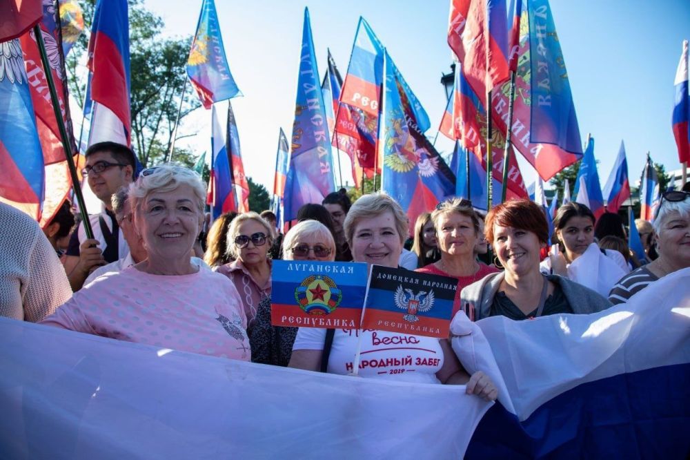 Владимир Константинов: 30 сентября мы отмечаем День воссоединения Донецкой и Луганской Народных Республик, Запорожской и Херсонской областей с Российской Федерацией Владимир Константинов: 30 сентября мы отмечаем День воссоединения Донецкой и Луганской Народных Республик, Запорожской и Херсонской областей с Российской Федерацией