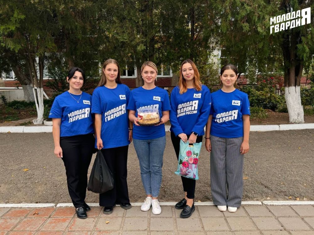 «Молодая Гвардия» Джанкойского района посетила дорогого Героя, ветерана ВОВ - Старикова Николая Ивановича «Молодая Гвардия» Джанкойского района посетила дорогого Героя, ветерана ВОВ - Старикова Николая Ивановича