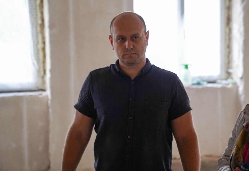 Иван Просоедов: По поручению главы администрации города Евпатории Александра Юрьева проверил ход работ по капитальному ремонту детской библиотеки им. Ю. А. Гагарина Иван Просоедов: По поручению главы администрации города Евпатории Александра Юрьева проверил ход работ по капитальному ремонту детской библиотеки им. Ю. А. Гагарина