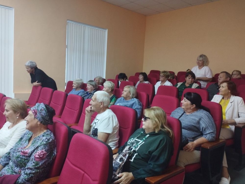 Валентина Варава: В Белогорском районном доме культуры состоялось праздничное мероприятие, посвященное Международному дню пожилых людей Валентина Варава: В Белогорском районном доме культуры состоялось праздничное мероприятие, посвященное Международному дню пожилых людей