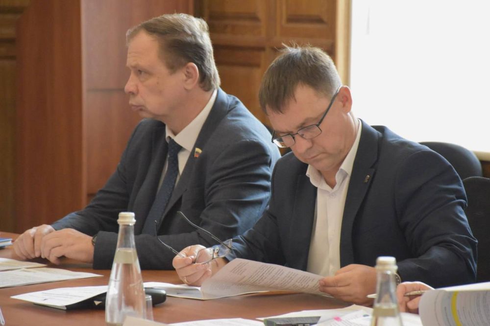 Владимир Немцев: Сегодня прошло первое заседание постоянной комиссии Законодательного Собрания Севастополя по бюджету в новом составе Владимир Немцев: Сегодня прошло первое заседание постоянной комиссии Законодательного Собрания Севастополя по бюджету в новом составе