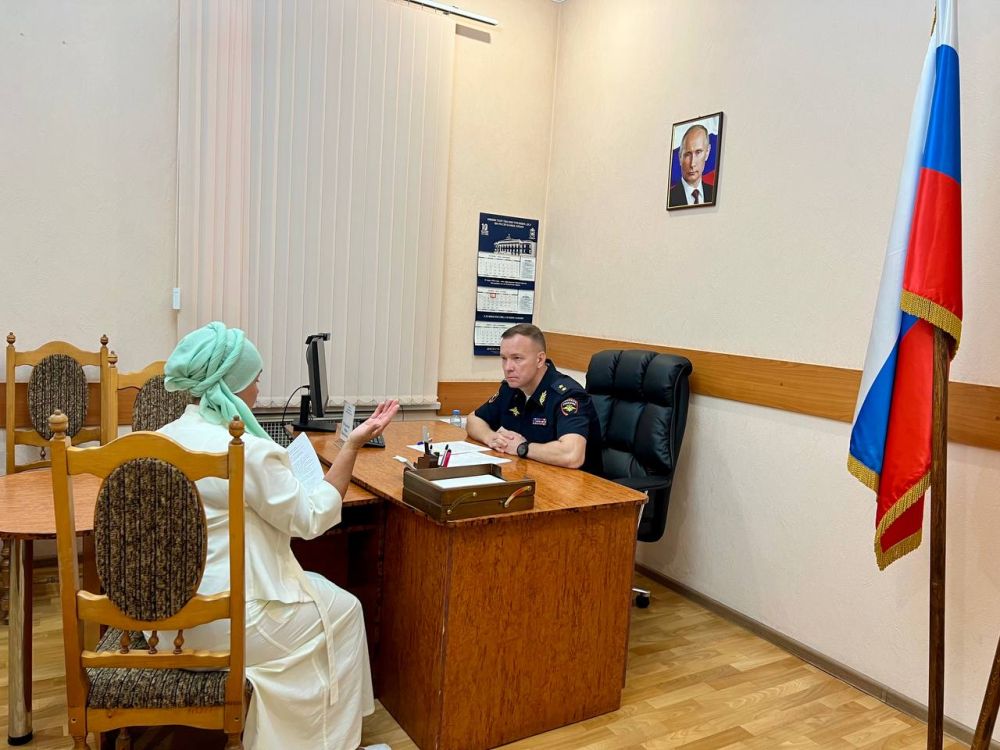 Министр внутренних дел по Республике Крым провел личный прием граждан Министр внутренних дел по Республике Крым провел личный прием граждан
