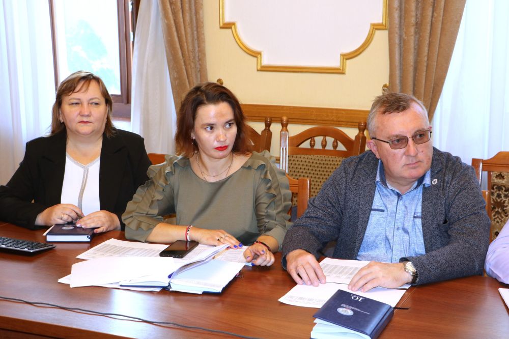 Минфин Крыма начал серию заслушиваний муниципалитетов по формированию прогнозных показателей по доходам на 2025-2027 годы Минфин Крыма начал серию заслушиваний муниципалитетов по формированию прогнозных показателей по доходам на 2025-2027 годы