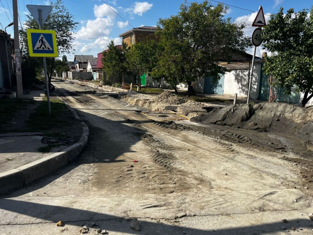 В старом городе Симферополя продолжается строительство системы водоотведения В старом городе Симферополя продолжается строительство системы водоотведения