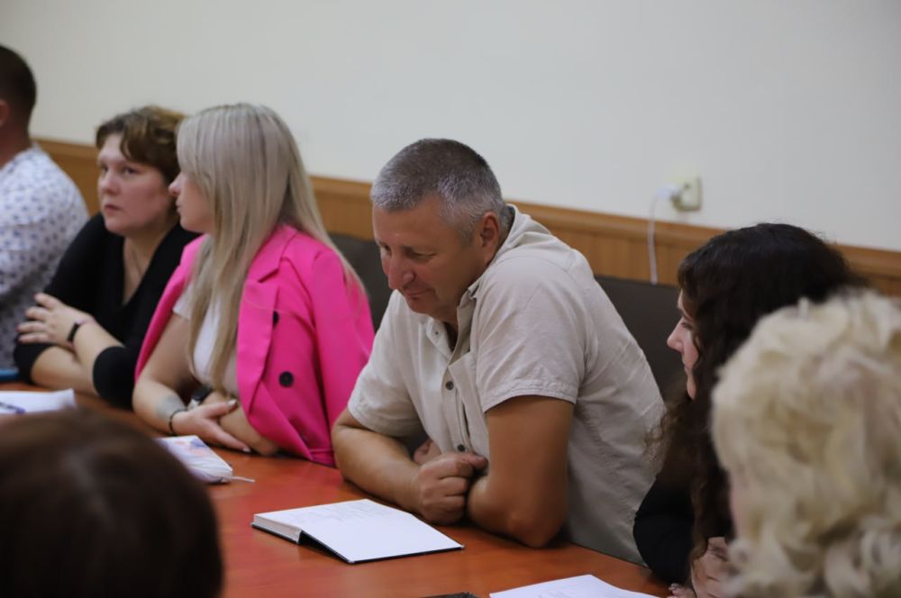 В Администрации Бахчисарайского района прошло совещание о взаимодействии с органами внутренних дел и судебными приставами по вопросу актуализации сведений по розыску граждан, подлежащих призыву В Администрации Бахчисарайского района прошло совещание о взаимодействии с органами внутренних дел и судебными приставами по вопросу актуализации сведений по розыску граждан, подлежащих призыву