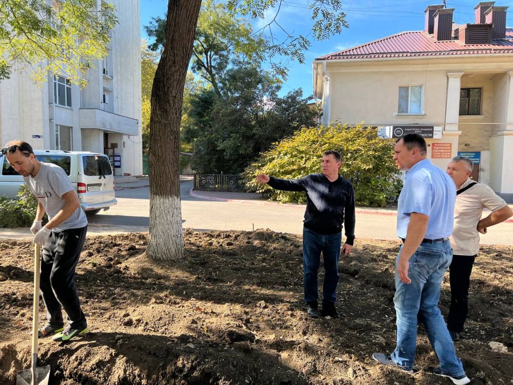 Юрий Гоцанюк: По поручению Главы Республики Крым Сергея Валерьевича Аксёнова в администрации Керчи провёл личный прием граждан, встретился с председателем СНТ «Радуга» Юрий Гоцанюк: По поручению Главы Республики Крым Сергея Валерьевича Аксёнова в администрации Керчи провёл личный прием граждан, встретился с председателем СНТ «Радуга»