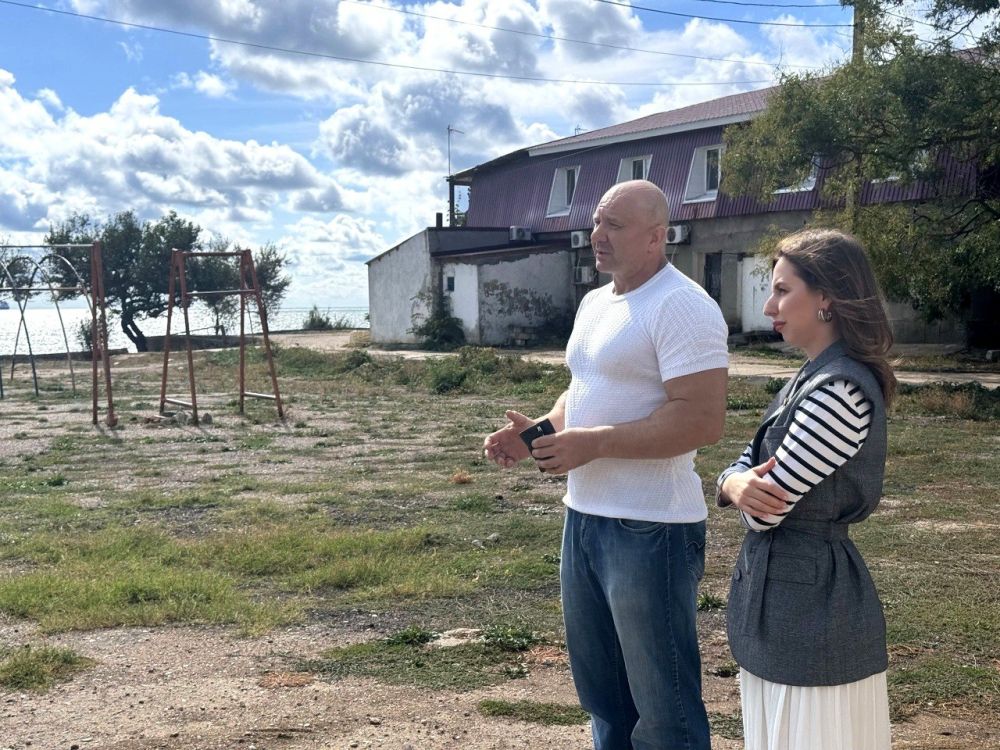 Игорь Ткаченко: Сегодня провел встречу с заместителем председателя комитета по патриотическому воспитанию и молодежной политики Государственного Совета Республики Крым Ариной Моренец Игорь Ткаченко: Сегодня провел встречу с заместителем председателя комитета по патриотическому воспитанию и молодежной политики Государственного Совета Республики Крым Ариной Моренец