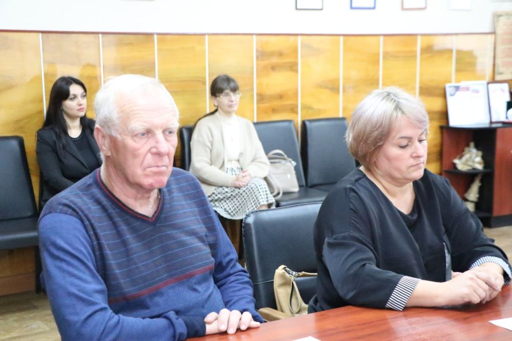 Ольга Урайкина: Состоялось заседание местного политического совета Бахчисарайского местного отделения ВПП «Единая Россия» Ольга Урайкина: Состоялось заседание местного политического совета Бахчисарайского местного отделения ВПП «Единая Россия»