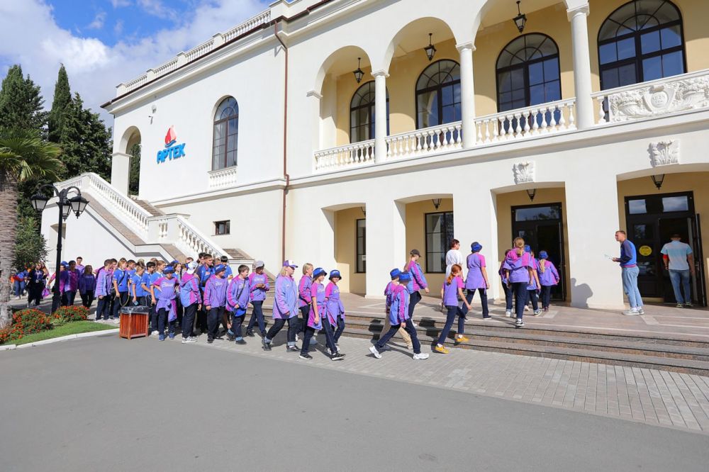 Артек в безопасности. В рамках проведения программы "Школа безопасности" для всех ребят Артека была проведена учебная... Артек в безопасности. В рамках проведения программы "Школа безопасности" для всех ребят Артека была проведена учебная...