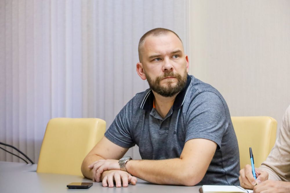 Юрий Гоцанюк: В режиме видеоконференции под руководством Председателя Правительства России Михаила Владимировича Мишустина прошло совещание по развитию Стратегии пространственного развития Российской Федерации Юрий Гоцанюк: В режиме видеоконференции под руководством Председателя Правительства России Михаила Владимировича Мишустина прошло совещание по развитию Стратегии пространственного развития Российской Федерации