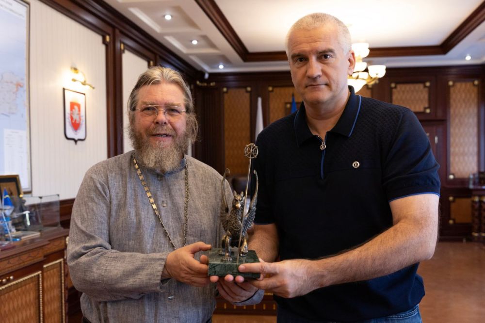 Сергей Аксёнов: Сердечно поздравляю митрополита Симферопольского и Крымского Тихона с днем тезоименитства! Сергей Аксёнов: Сердечно поздравляю митрополита Симферопольского и Крымского Тихона с днем тезоименитства!