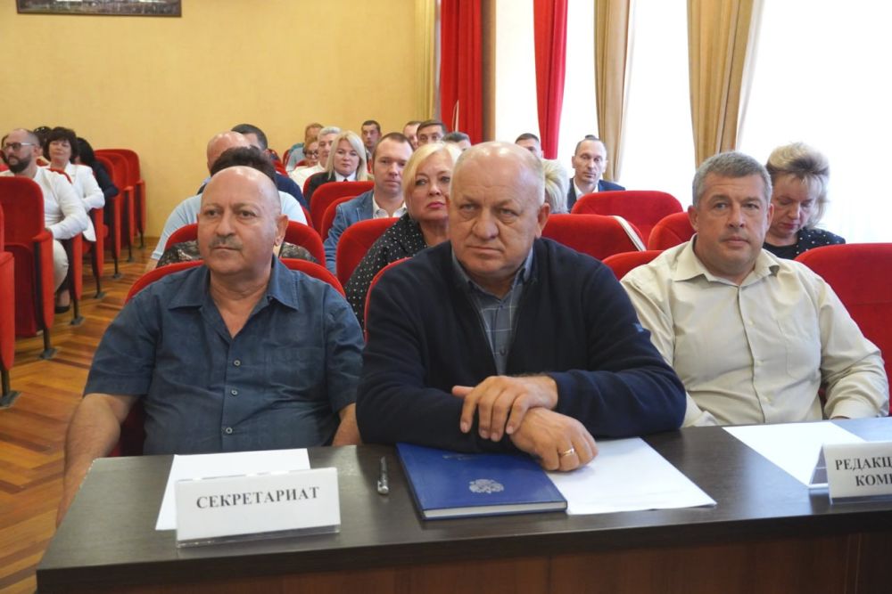 #городские_новости. На очередном заседании сессии городского совета депутаты поддержали кандидатуру Олега КАТОРГИНА на должность главы администрации Керчи #городские_новости. На очередном заседании сессии городского совета депутаты поддержали кандидатуру Олега КАТОРГИНА на должность главы администрации Керчи