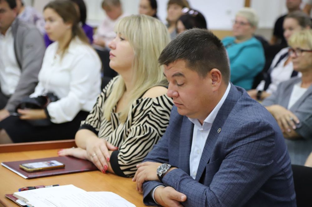 Анжелика Ястребова: Поселениями Бахчисарайского района ведется работа по подписанию Соглашений о принятии мер, направленных... Анжелика Ястребова: Поселениями Бахчисарайского района ведется работа по подписанию Соглашений о принятии мер, направленных...