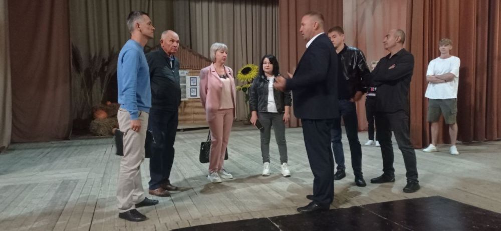 Провел рабочую встречу в Трудовском сельском поселении совместно с главой муниципального образования Банарь С.П Провел рабочую встречу в Трудовском сельском поселении совместно с главой муниципального образования Банарь С.П
