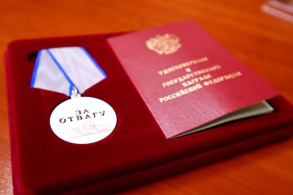 Житель Джанкойского района награжден медалью «За отвагу» Житель Джанкойского района награжден медалью «За отвагу»