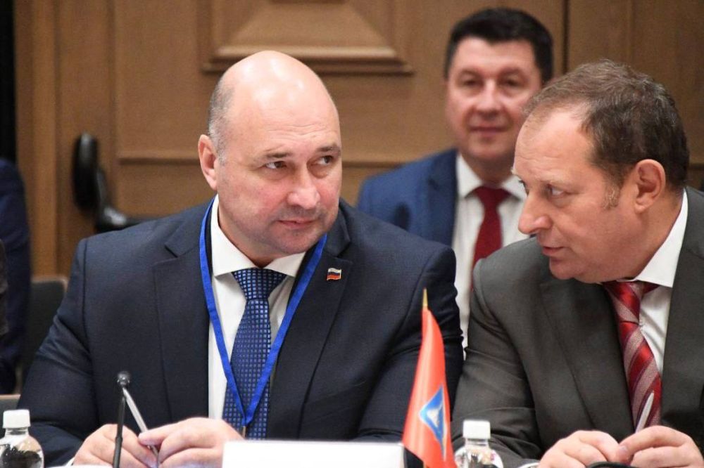 Владимир Немцев: Состоялась XLI Конференция Южно-Российской парламентской ассоциации, главной темой которой стала поддержка семей, расширение мер поддержки семей с детьми и семей участников специальной военной операции Владимир Немцев: Состоялась XLI Конференция Южно-Российской парламентской ассоциации, главной темой которой стала поддержка семей, расширение мер поддержки семей с детьми и семей участников специальной военной операции