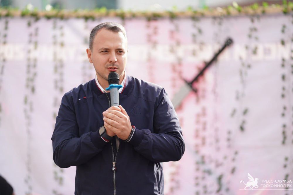 Алексей Зинченко: Посетил форум первокурсников Крымского филиала Российского государственного университета правосудия в Симферополе Алексей Зинченко: Посетил форум первокурсников Крымского филиала Российского государственного университета правосудия в Симферополе