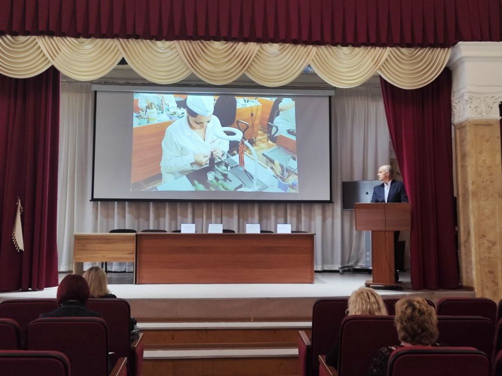 Валентина Лаврик: Проведено инструктивно-методическое совещание с руководителями и специалистами служб по содействию... Валентина Лаврик: Проведено инструктивно-методическое совещание с руководителями и специалистами служб по содействию...