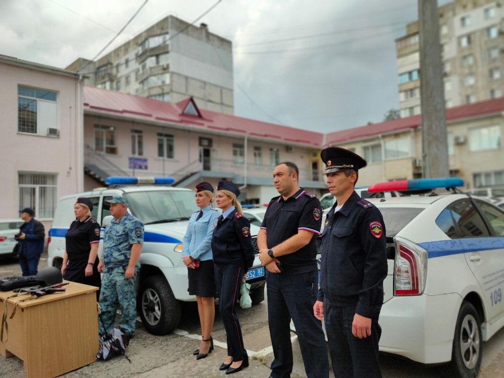 В УМВД России по городу Симферополю прошел «День открытых дверей» В УМВД России по городу Симферополю прошел «День открытых дверей»