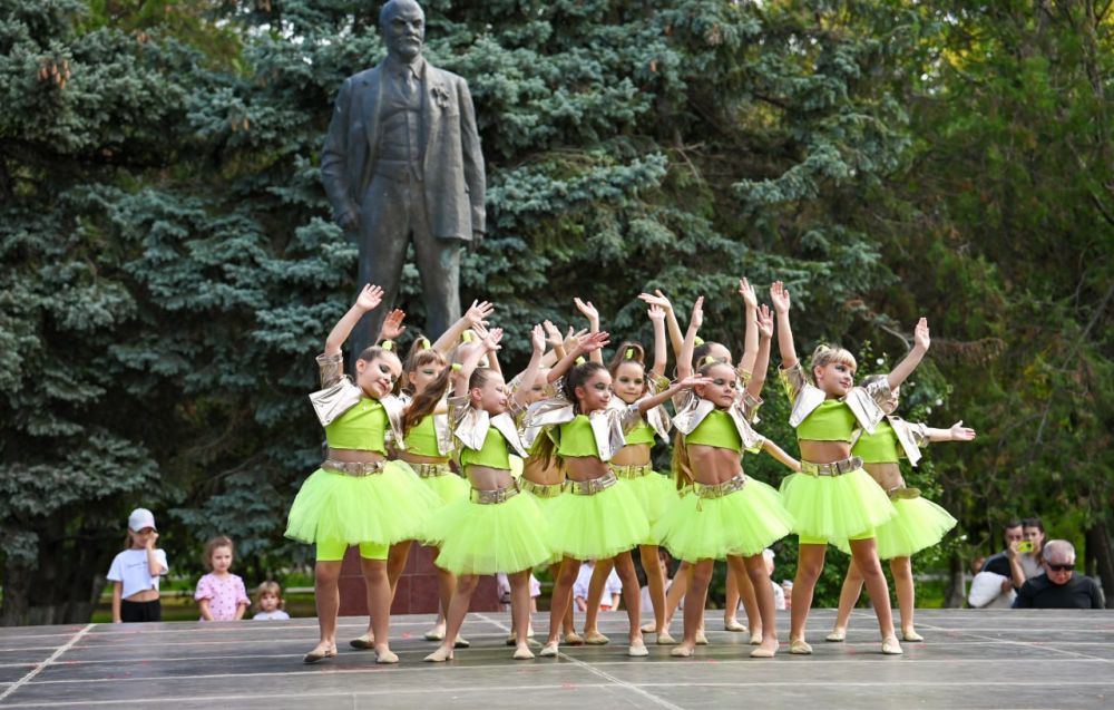 Благотворительный фонд «Сердце Крыма» отметил свое 6-летие фестивалем Благотворительный фонд «Сердце Крыма» отметил свое 6-летие фестивалем