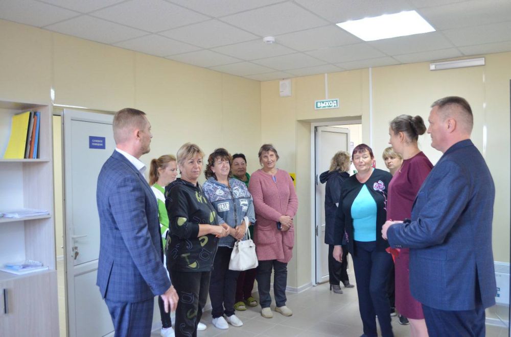В селе Павловка сегодня состоялось торжественное открытие фельдшерско-акушерского пункта после капитального ремонта В селе Павловка сегодня состоялось торжественное открытие фельдшерско-акушерского пункта после капитального ремонта
