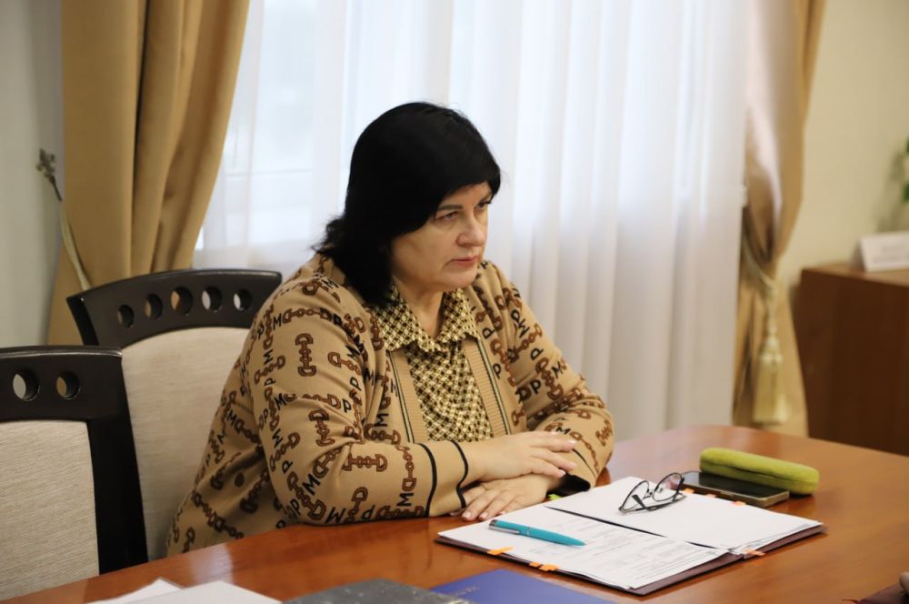 Анжелика Ястребова: Состоялся еженедельный прием граждан главой администрации Бахчисарайского района Анжеликой Ястребовой Анжелика Ястребова: Состоялся еженедельный прием граждан главой администрации Бахчисарайского района Анжеликой Ястребовой