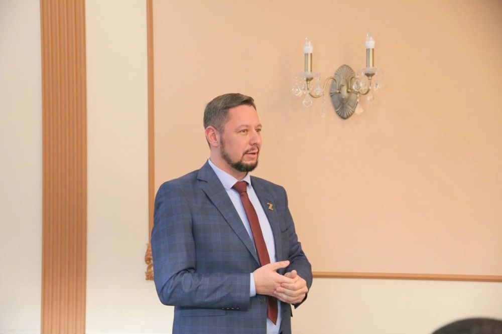 Дмитрий Скобликов: Депутаты Бахчисарайского городского совета поддержали мою кандидатуру на пост главы администрации города Бахчисарая! Дмитрий Скобликов: Депутаты Бахчисарайского городского совета поддержали мою кандидатуру на пост главы администрации города Бахчисарая!