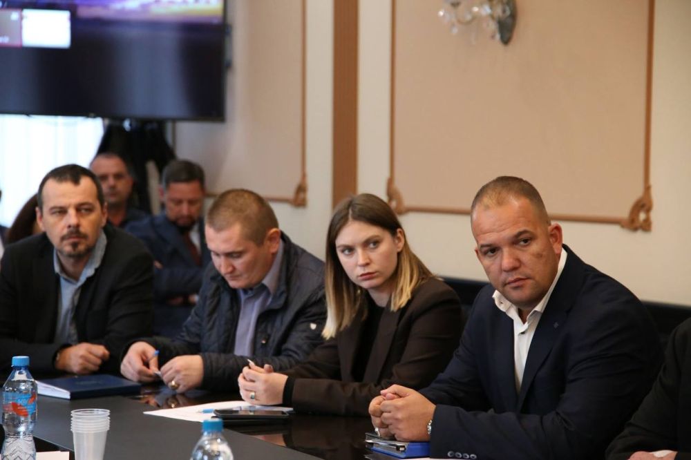 Дмитрий Скобликов: Депутаты Бахчисарайского городского совета поддержали мою кандидатуру на пост главы администрации города Бахчисарая! Дмитрий Скобликов: Депутаты Бахчисарайского городского совета поддержали мою кандидатуру на пост главы администрации города Бахчисарая!