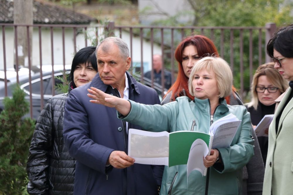 Ольга Урайкина: После руководители направились в Зеленовское сельское поселение, где осмотрели три объекта Ольга Урайкина: После руководители направились в Зеленовское сельское поселение, где осмотрели три объекта