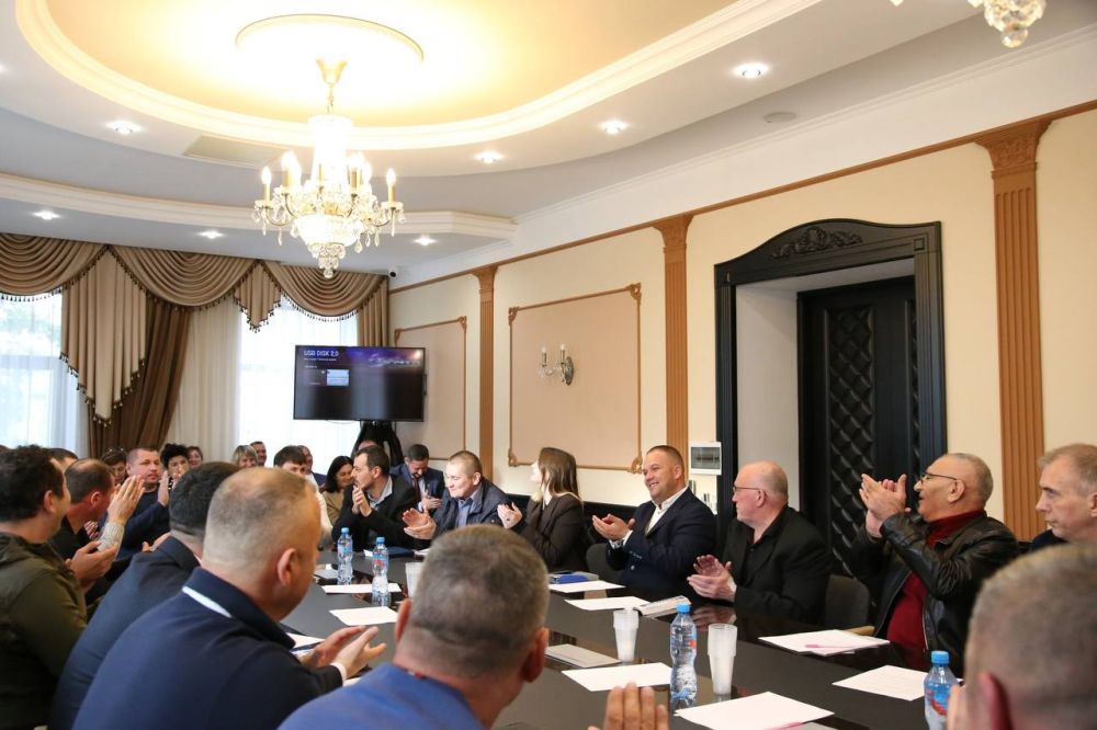 Дмитрий Скобликов: Депутаты Бахчисарайского городского совета поддержали мою кандидатуру на пост главы администрации города Бахчисарая! Дмитрий Скобликов: Депутаты Бахчисарайского городского совета поддержали мою кандидатуру на пост главы администрации города Бахчисарая!