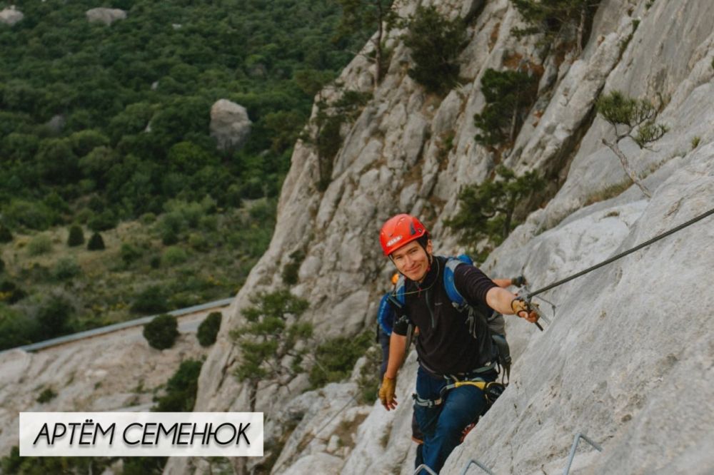 Сегодня вся наша страна отмечает День отца! В этот праздник мы хотим вас познакомить с некоторыми из династий сотрудников нашего чрезвычайного ведомства! Сегодня вся наша страна отмечает День отца! В этот праздник мы хотим вас познакомить с некоторыми из династий сотрудников нашего чрезвычайного ведомства!