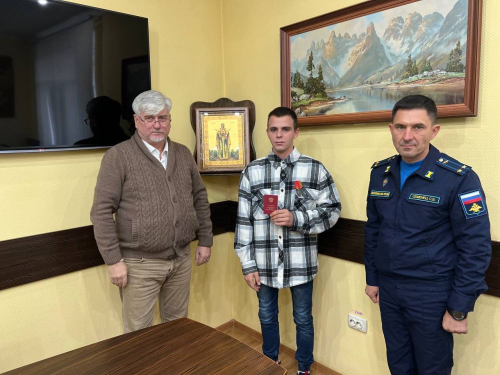 Игорь Ивин: За отвагу, самоотверженность и личное мужество, проявленные в боевых действиях в ходе специальной военной операции Указом Президента Российской Федерации наш земляк, Драган Даниил Андреевич, награжден «Медалью Жукова» Игорь Ивин: За отвагу, самоотверженность и личное мужество, проявленные в боевых действиях в ходе специальной военной операции Указом Президента Российской Федерации наш земляк, Драган Даниил Андреевич, награжден «Медалью Жукова»