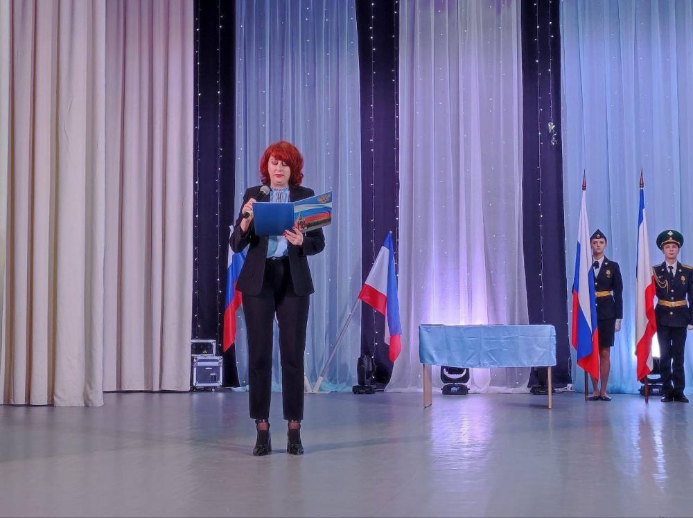 Игорь Ивин: Сегодня в городском центре культуры и досуга прошла церемония посвящения в кадеты МЧС учеников 5 класса школы-гимназии № 6 Игорь Ивин: Сегодня в городском центре культуры и досуга прошла церемония посвящения в кадеты МЧС учеников 5 класса школы-гимназии № 6