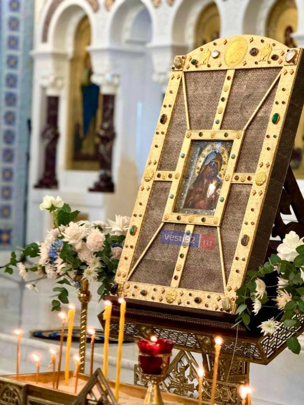 В Свято-Владимирском храме Херсонесского монастыря провели божественную литургию в честь Дня Корсунского иконы Божией Матери В Свято-Владимирском храме Херсонесского монастыря провели божественную литургию в честь Дня Корсунского иконы Божией Матери